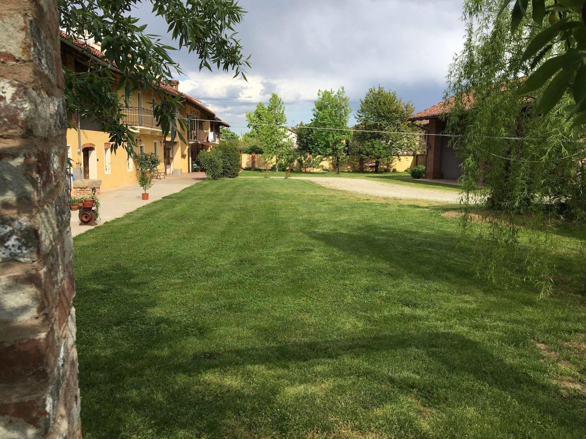 Bed and Breakfast Quattro Gatti Airasca Zewnętrze zdjęcie